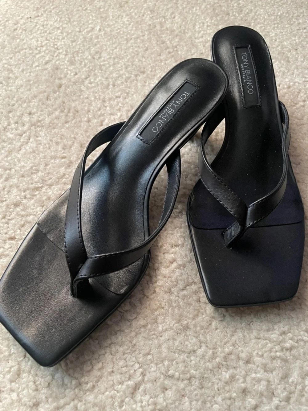 Tony Bianco Black Square-Toe Mid-Heel Thong Sandals size 6.5 - Picture 2 of 6